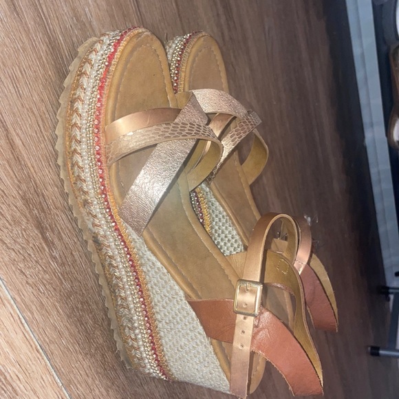 ALDO SANDAL/ WEDGE🔥✨ - Picture 1 of 3